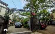 Exterior 3 Buminanienie Guesthouse Bandung