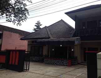 Exterior 2 Rumah Wayang Guest House