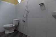 Toilet Kamar Imelda Homestay