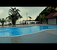 Swimming Pool 3 Penarak Bamboo Beach Motel