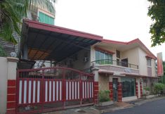 Exterior 2 OYO 655 Mambaling Pension House