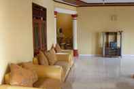 Lobby Relaxing Room in Cipanas Puncak (CEN)