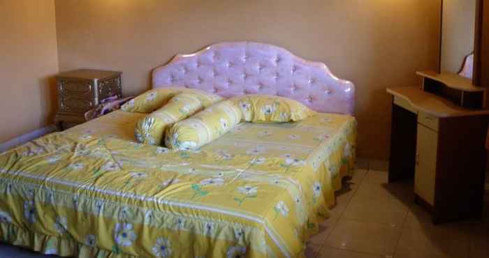 Bedroom Relaxing Room in Cipanas Puncak (CEN)