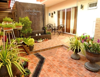 Lobi 2 Harbour Gardens Tourist Inn