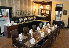 Restaurant 2 Gadjah Mada University Club Hotel