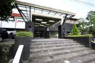 Luar Bangunan Gadjah Mada University Club Hotel