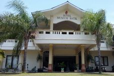 Exterior Hotel Museum Batik