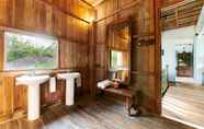 In-room Bathroom 6 Temple Tree Resort
