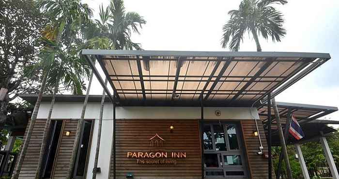 ภายนอกอาคาร Paragon Inn