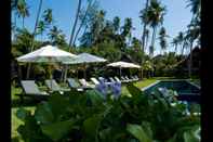 Swimming Pool Bon Ton Antique Wooden Villas