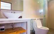 Toilet Kamar 7 TROPICA - Villas Resort