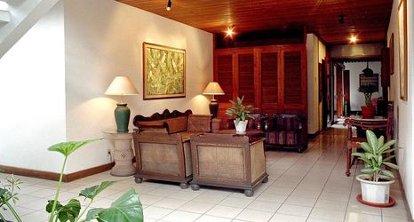 Lobby 2 Hotel Bumi Asih Gedung Sate Bandung