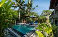 สระว่ายน้ำ 4 Mekar Sari Villas Ubud