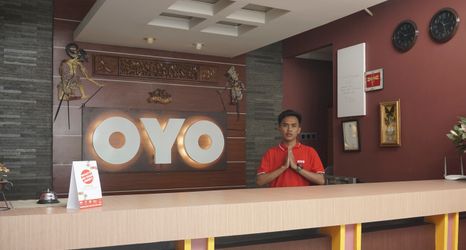 로비 2 OYO 441 Namira Hotel Syariah