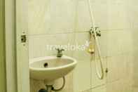 Toilet Kamar Simple Room near Taman Anggrek (RES)