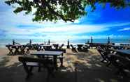 Atraksi di Area Sekitar 4 Talkoo Beach Resort