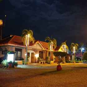Balay Inato Pension 1, Hotel Max & Bunny - SM PPS