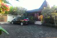 Common Space Rumah Teras Jogja Guesthouse