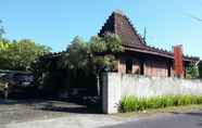 ภายนอกอาคาร 2 Rumah Teras Jogja Guesthouse