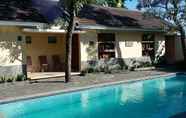 Swimming Pool 4 Rumah Teras Jogja Guesthouse