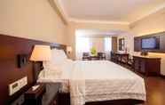 Bedroom 3 Nhat Ha 2 Hotel