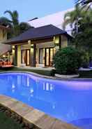 SWIMMING_POOL Villa Cantik