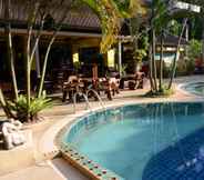 Kolam Renang 3 Baanplaidoi Resort