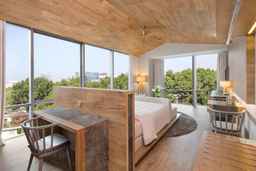 Fusion Suites Saigon, Rp 2.152.963