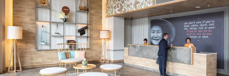 ロビー Fusion Suites Saigon