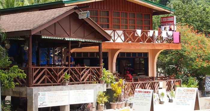 ภายนอกอาคาร El Nido Corner Pension and Restaurant