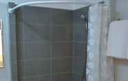 Toilet Kamar 3 dRaya Guest House
