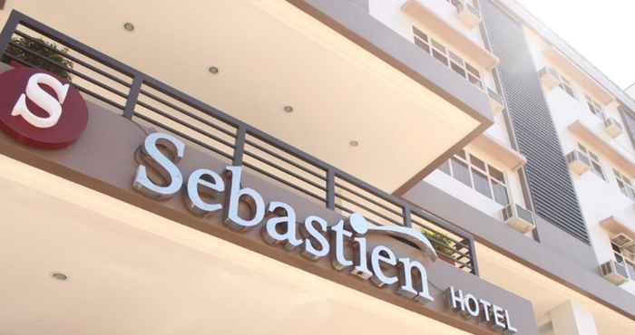 Luar Bangunan Sebastien Hotel