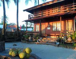 Exterior 2 Victoria Beach House