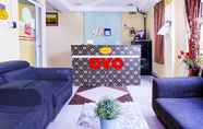 Lobi 6 OYO 90486 New Station Hotel