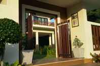 Luar Bangunan Rimtalay Angsila Guesthouse