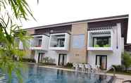 Luar Bangunan 7 One Manalo Place