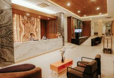 Lobi 4 Front One Hotel Pamekasan Madura