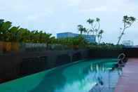 Swimming Pool Hotel Santika Radial Palembang