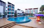 Luar Bangunan 6 Saint Tropez Beach Resort Hotel