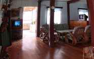 Common Space 5 Sagada Guesthouse and Resto