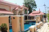 Swimming Pool Chivapuri Residence Bangsaen
