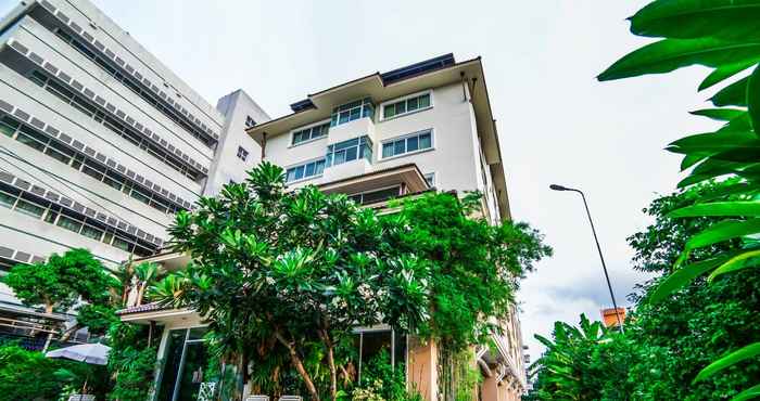 ภายนอกอาคาร Kanavera House Serviced Apartment, Sriracha