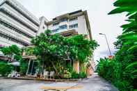 ภายนอกอาคาร Kanavera House Serviced Apartment, Sriracha