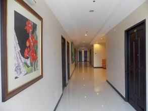 Lobi 4 Main Hotel and Suites