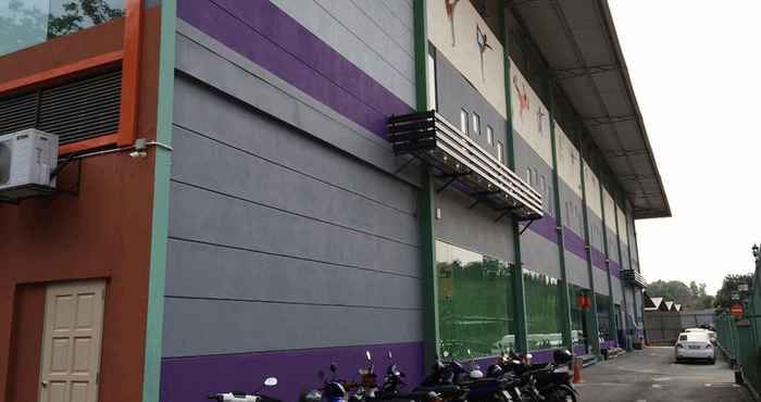 EXTERIOR_BUILDING Comfortel @ Sports Arena Bukit Serdang