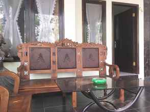 Lobi 4 Cozy Villa Batu