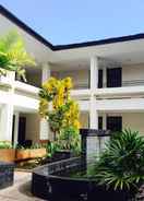 EXTERIOR_BUILDING Hotel Agung Biak