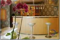 Quầy bar, cafe và phòng lounge Nguyen Phong Lien Hotel