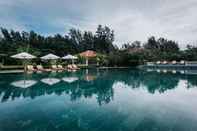 Kolam Renang Poulo Condor Boutique Resort and Spa