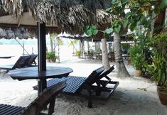 Exterior 2 Mali-Mali Beach Resort